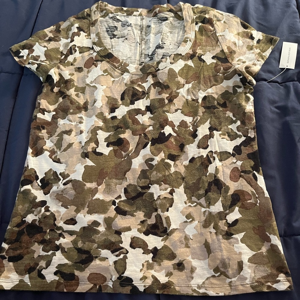 Banana republic Womens Camo Tee